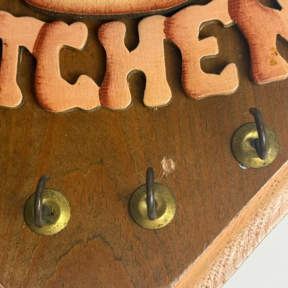 Vintage Country Kitchen Wood Wall Plaque Duck Brass Key Hook Sign Gloria Dixon‎